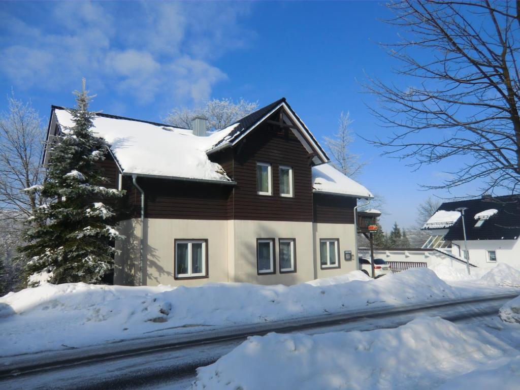 Pension & Ferienwohnung Oberhof 810 M Exterior photo