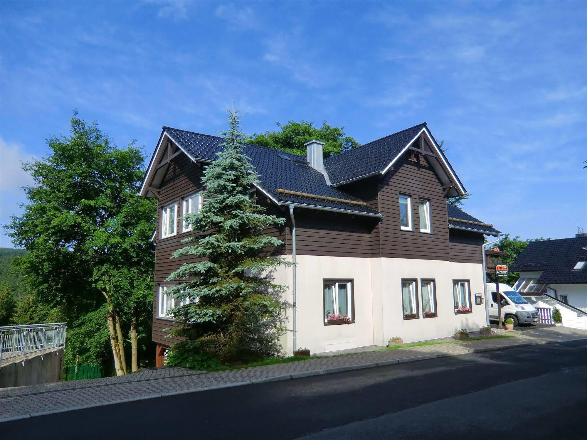 Pension & Ferienwohnung Oberhof 810 M Exterior photo